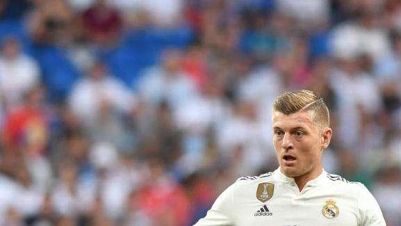 La temporada de Kroos, en entredicho: ayer bajó a defender al trote un contragolpe
