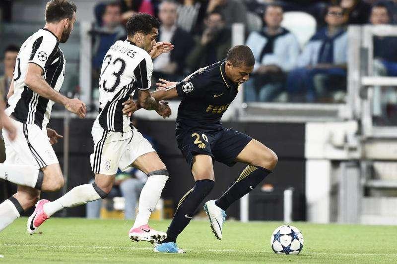 El Madrid no cede y presenta una nueva oferta por Mbappé: los detalles