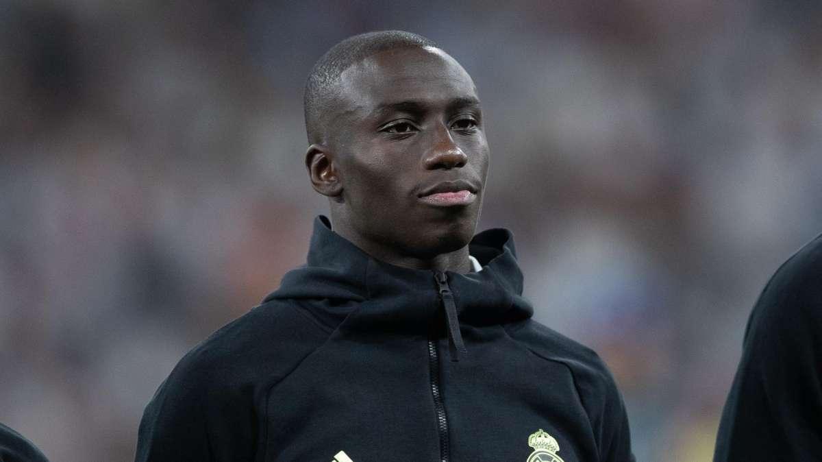 Mendy, en la rampa de salida del Real Madrid: tres clubes interesados