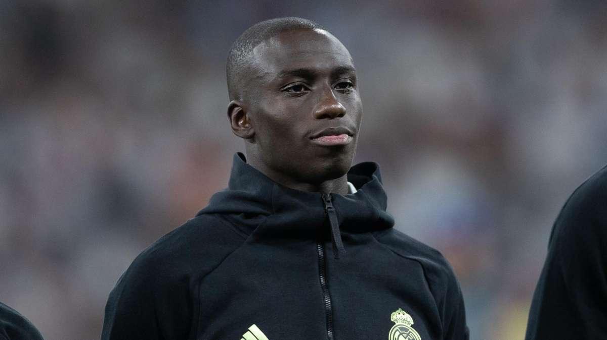 "El representante de Mendy está siendo incómodo para el Real Madrid"