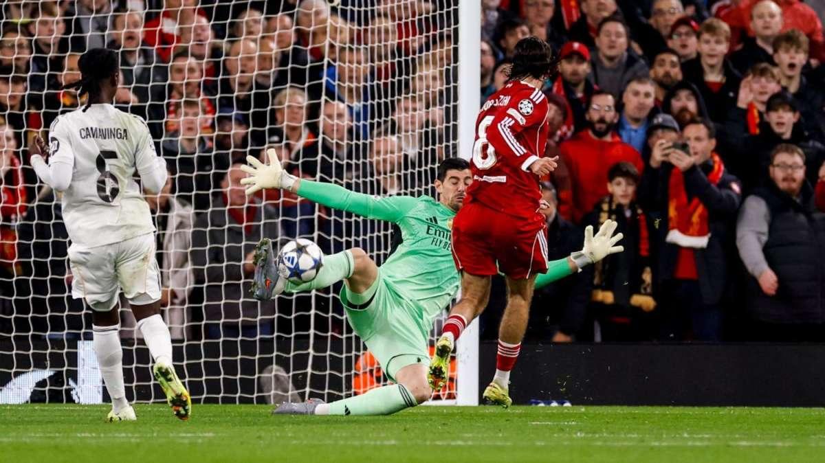 Plan fallido de Xabi Alonso: los datos que explican la debacle en Anfield