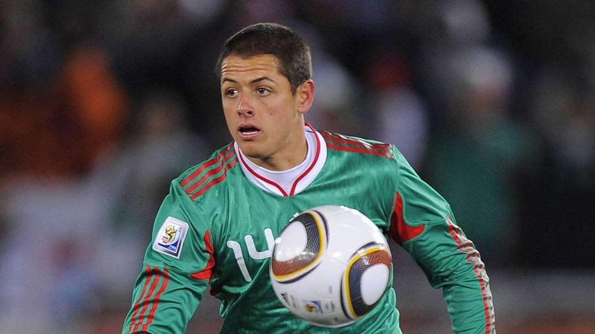 El Confidencial: El Madrid negocia el fichaje de 'Chicharito' por 20 millones