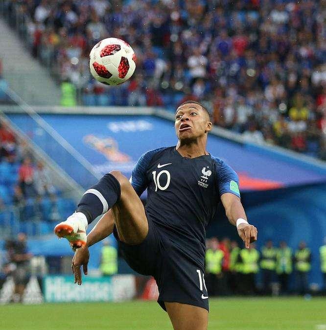 La lista de la Bota de Oro se altera con los cuatro goles de Mbappé 
