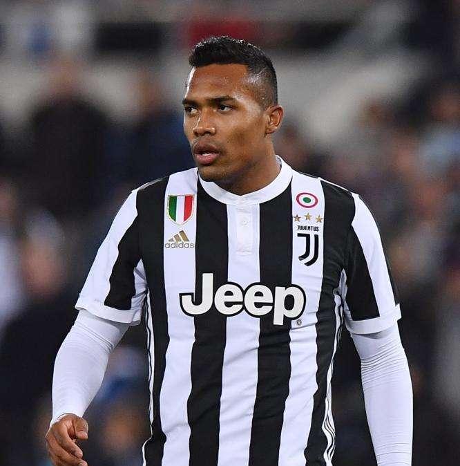 Alex Sandro, lateral de la Juventus, sigue sin saber donde jugará la temporada que viene