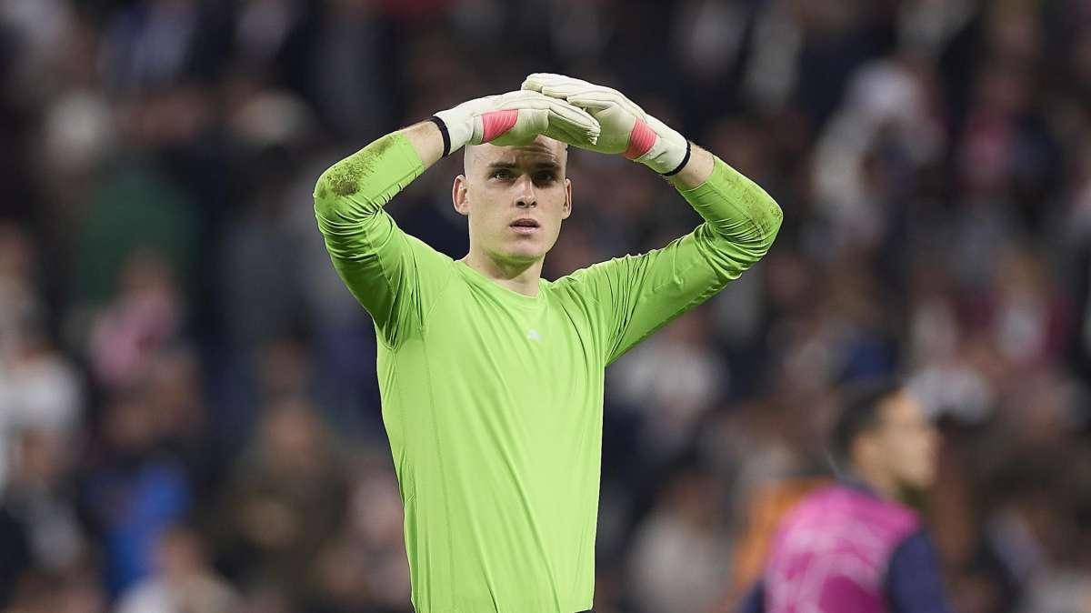 Más en tus manos que nunca, Lunin