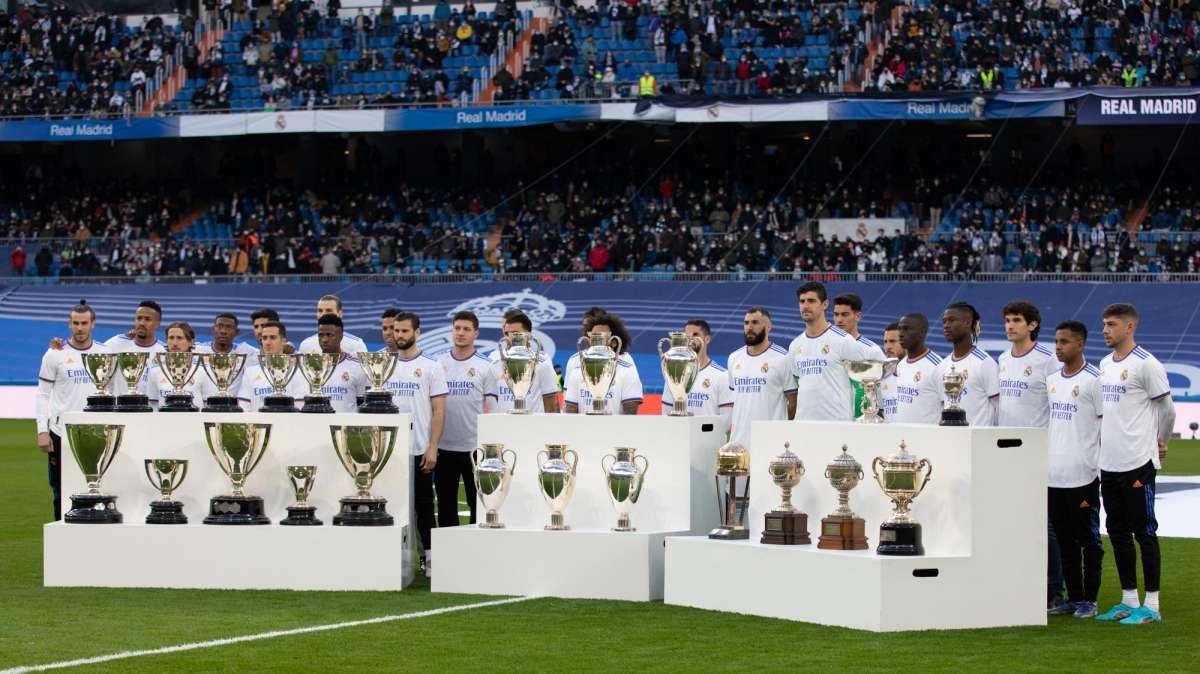 FOTO BD | El homenaje del Real Madrid a Paco Gento