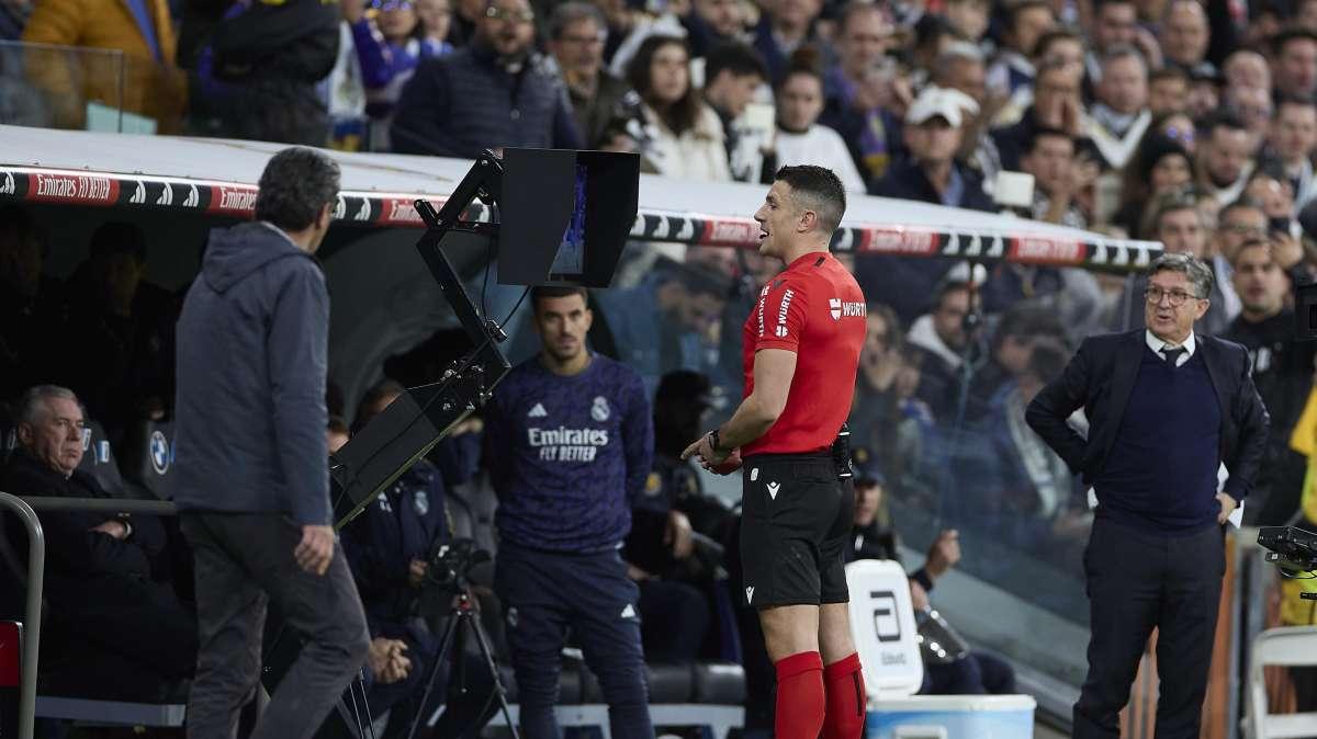 Real Madrid TV carga duramente contra el arbitraje: "Es una basura"