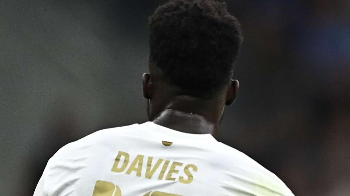 El director deportivo del Bayern advierte sobre Davies: semanas decisivas