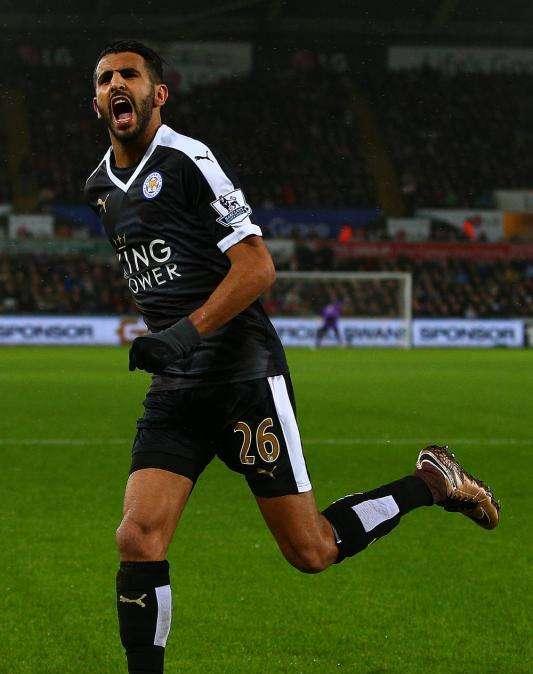Mahrez dejará el Leicester: abandona la concentración de Argelia... ¿Destino Barça o Londres?