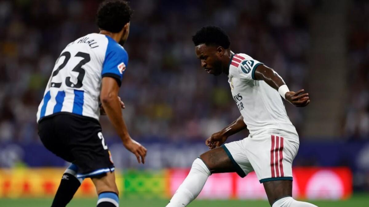 La afición del Real Madrid prefiere a Vinicius en el banquillo en el Derbi