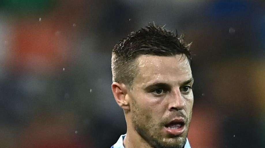 "El Real Madrid estudia hacer una oferta por Azpilicueta"