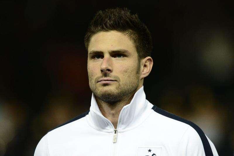 Giroud: "Benzema sería bueno para el Arsenal"