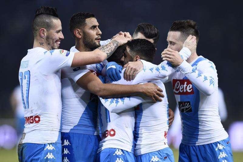 El Napoli avisa al Madrid: los de Sarri ganan 1-7 en Bolonia