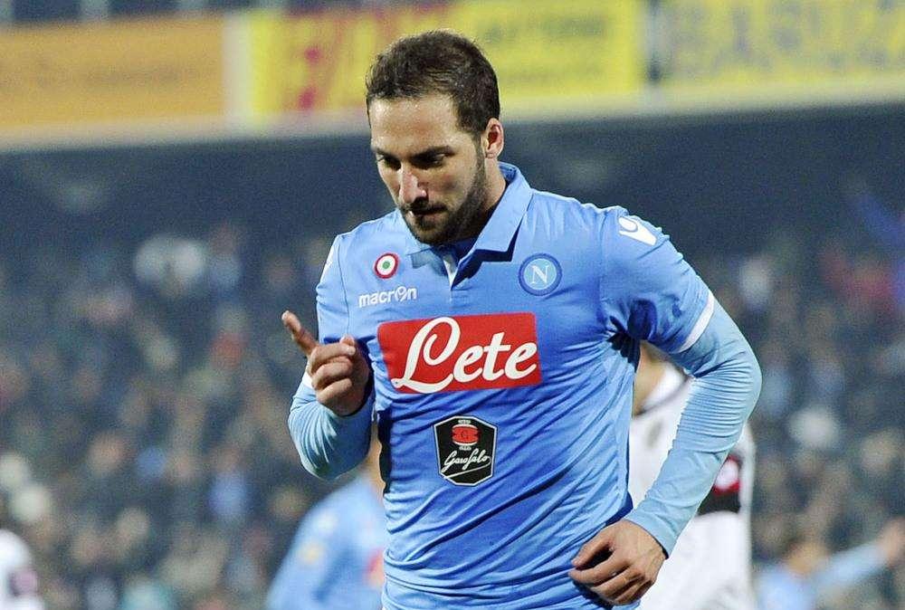 Daily Mail: El Liverpool quiere vender a Balotelli para fichar a Higuaín 