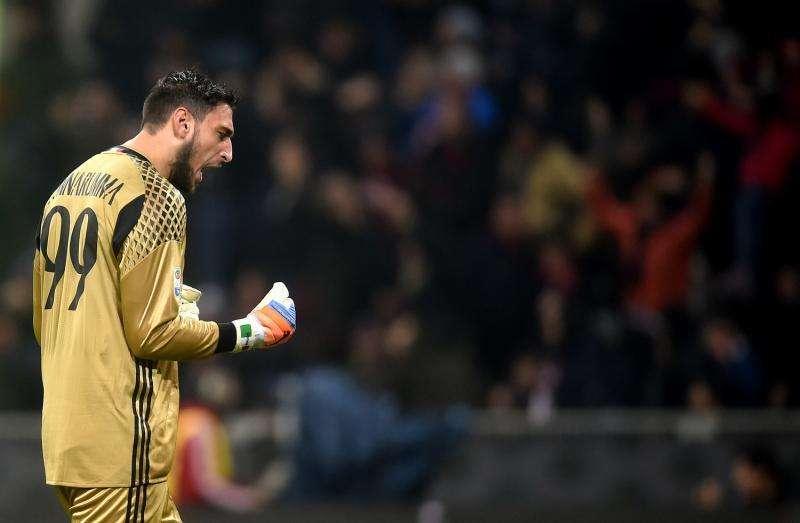VIDEO - Las espectaculares paradas de Donnarumma, objetivo del Real Madrid