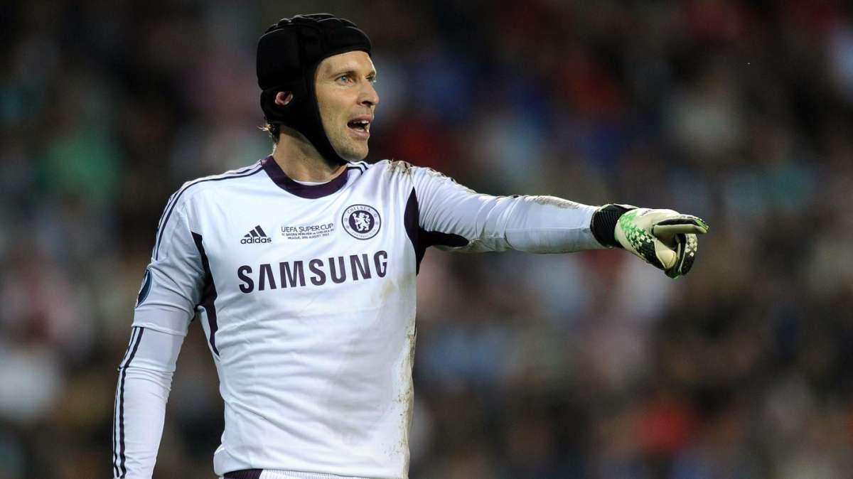 Daily Express: Operación Cech-Khedira entre Real Madrid y Chelsea 