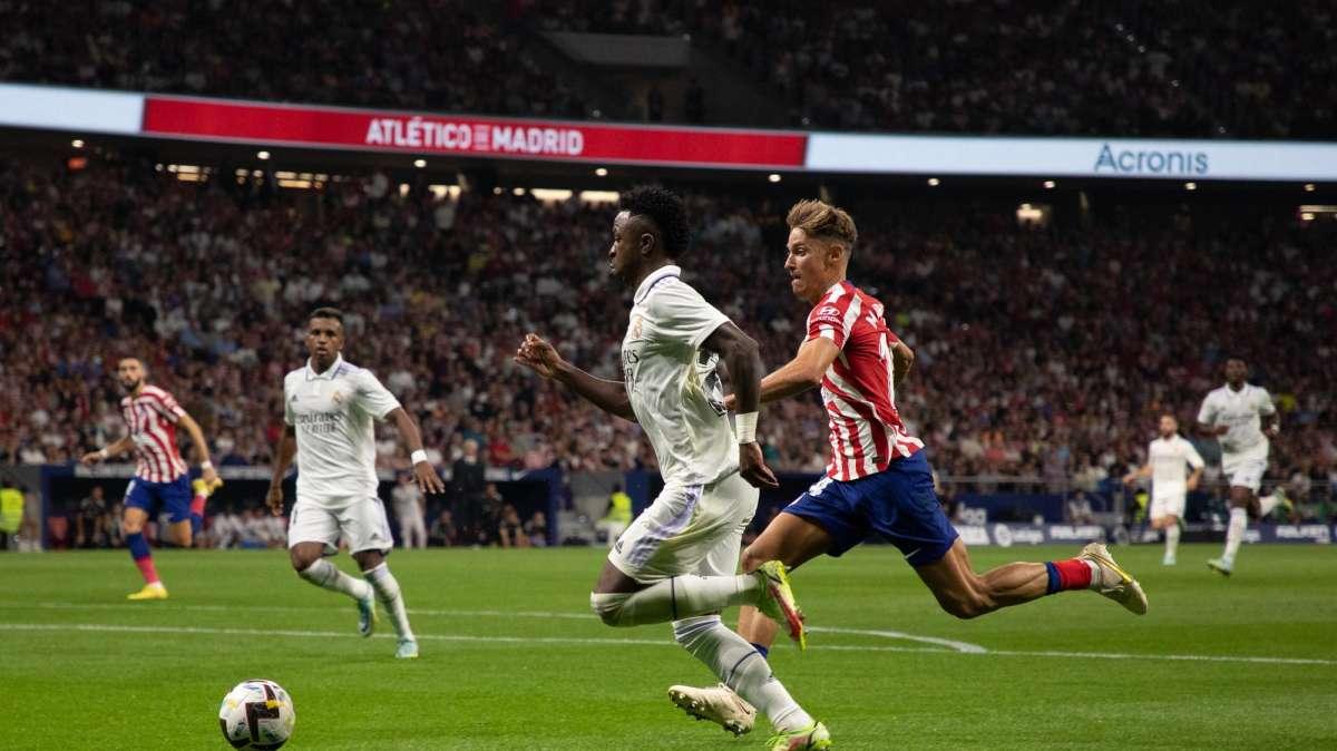 El Atlético lanza un comunicado condenando los insultos racistas a Vinicius