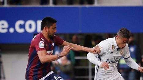 Mariano arde en deseos de complacer al Bernabéu: "Qué ganas de volver a pisar este césped para vosotros" 
