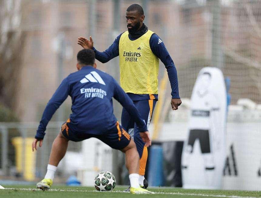 El Real Madrid prepara el derbi de Champions con Rüdiger