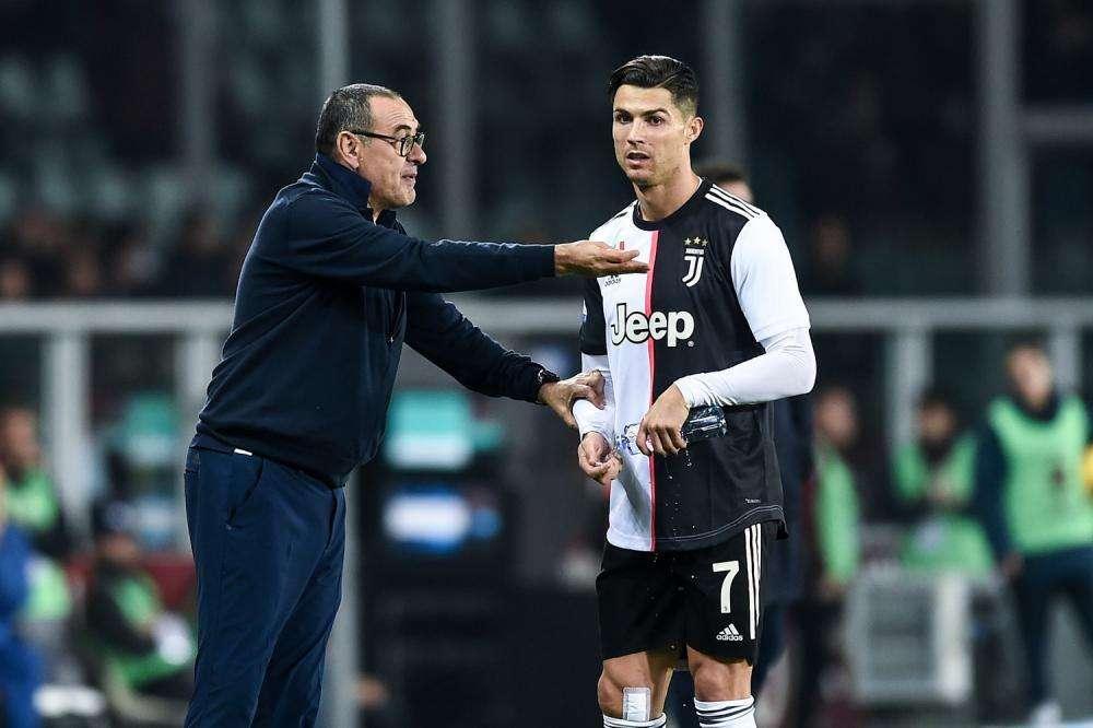 Cristiano cierra la polémica con Sarri tras su cambio ante el Milán