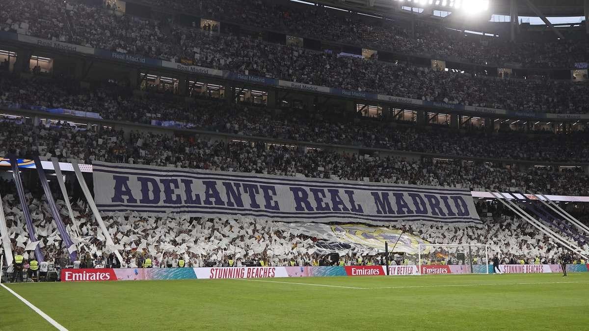 Hoeness, maravillado con el Bernabéu: "Tenemos que luchar contra la afición madridista también"