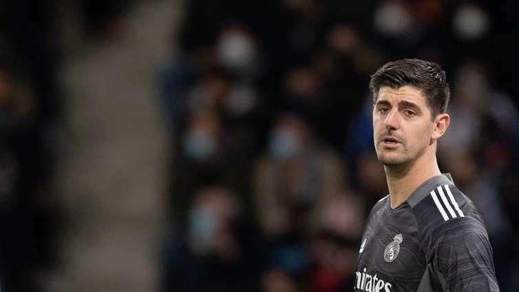 Courtois: "Ancelotti me pide que no lo pare todo en los entrenos. Hazard..."