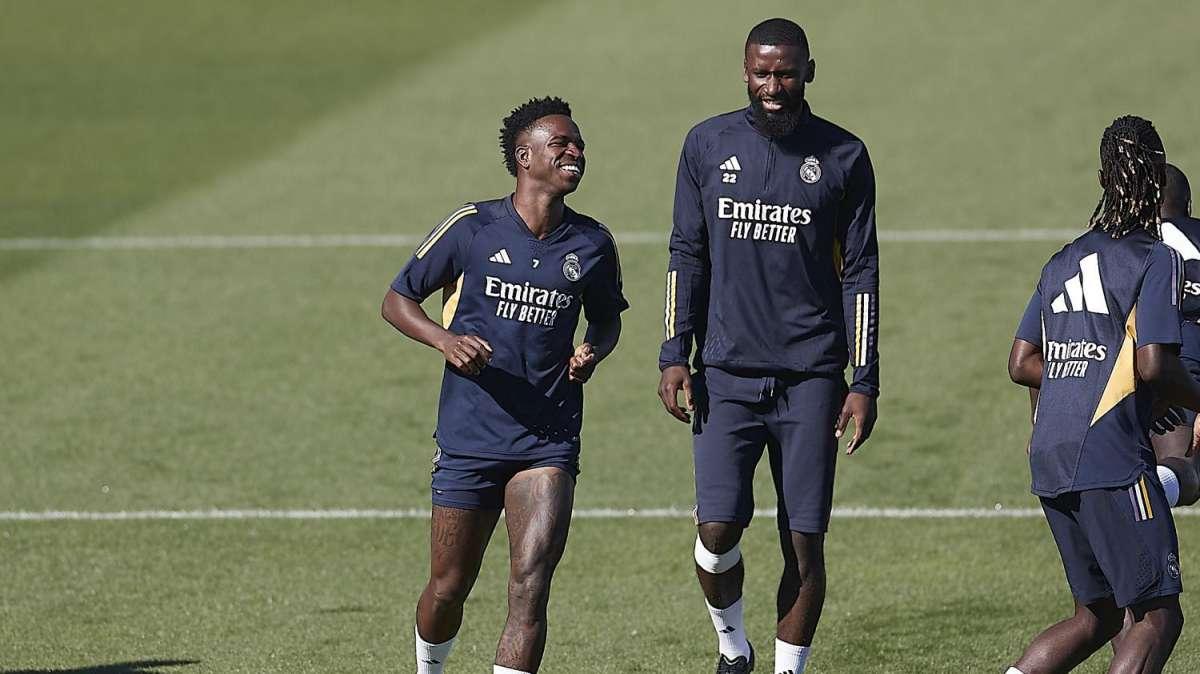 Las mejores imágenes del entrenamiento previo al Girona - Real Madrid