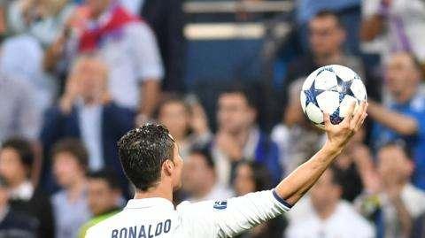 Schuster avisa: "Cristiano marca las diferencias pero ya sabemos las exigencias del Bernabéu. Los pitos..."