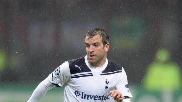 Daily Mail: El Madrid perdonó cuatro millones de euros al Tottenham por Van der Vaart