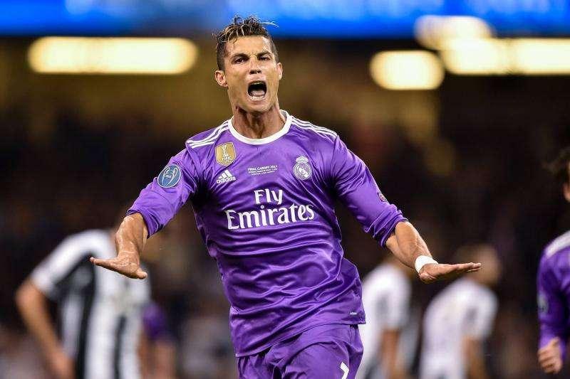 ¡DE LOCOS! - El precio del nuevo Ferrari de Cristiano: edición limitada con 780 caballos