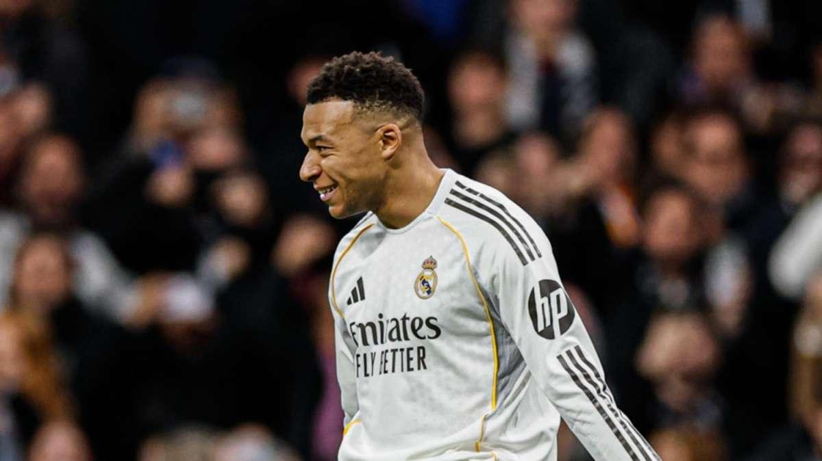 Adiós a la revolución en el fútbol: cancelan la regla que haría imparable a Mbappé