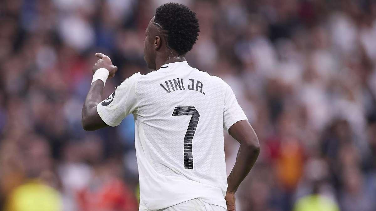 Novedades sobre los cánticos contra Vinicius y Asencio en El Sadar