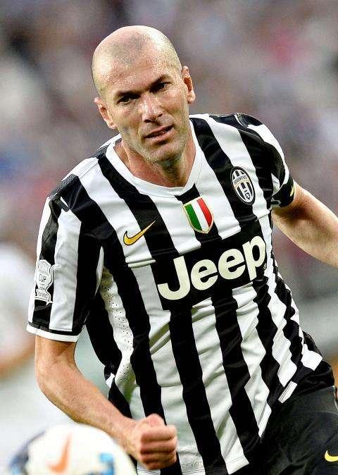 Mostovoi se rinde ante Zidane: "Fue un magnífico jugador, uno de los mejores"