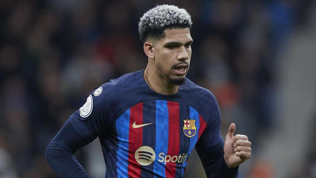 ¡GOL DEL REAL MADRID! | Araujo en propia puerta 
