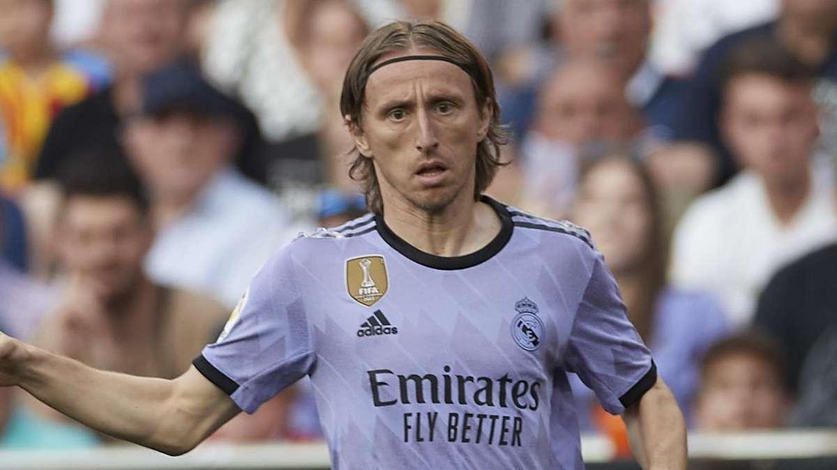 Modric pide reunirse con el Real Madrid ante las ofertas de Arabia Saudí