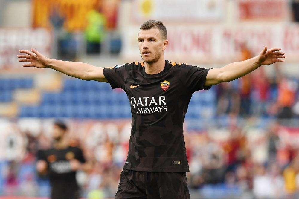 La Roma ya busca un sustituto a Edin Dzeko en la liga francesa