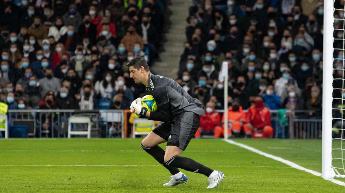 Courtois, tras la victoria sufrida: "Nos hemos complicado nosotros. El Balón de Oro..."