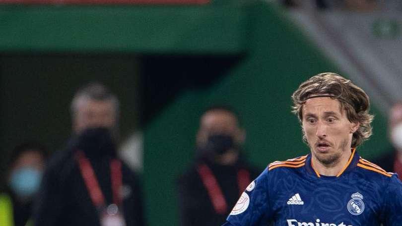 El Real Madrid no encuentra sustituto para Modric: su renovación, al caer