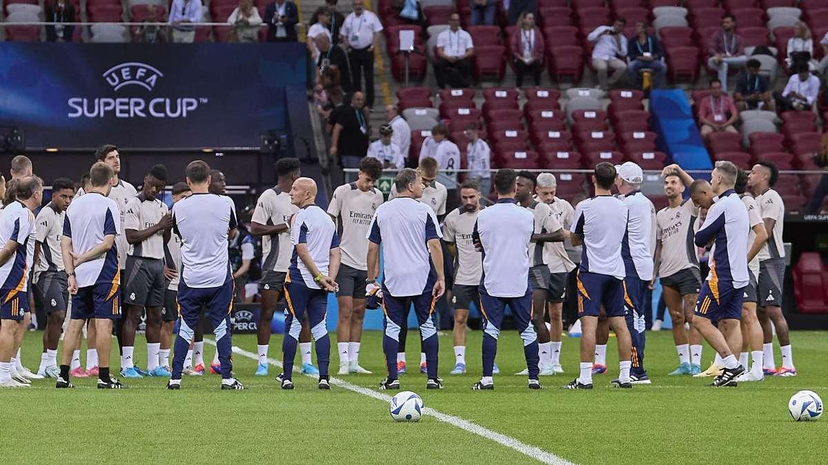 Flick lanza un dardo al Real Madrid: "No se gana con el nombre"