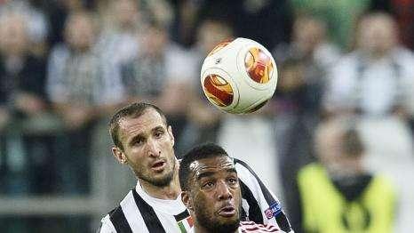 L'Equipe: El West Ham sigue peleando por Lacazzette