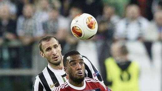 Le10Sport: Lacazette quiere jugar en el PSG o en el Manchester United