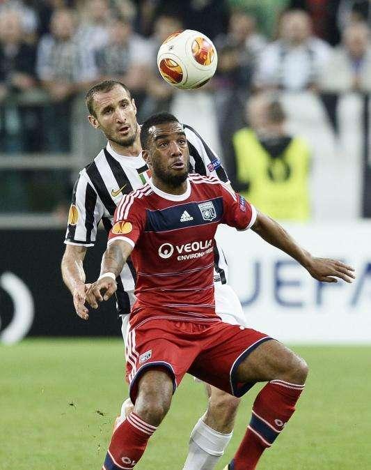 Inter, West Ham y Liverpool, a por Lacazette