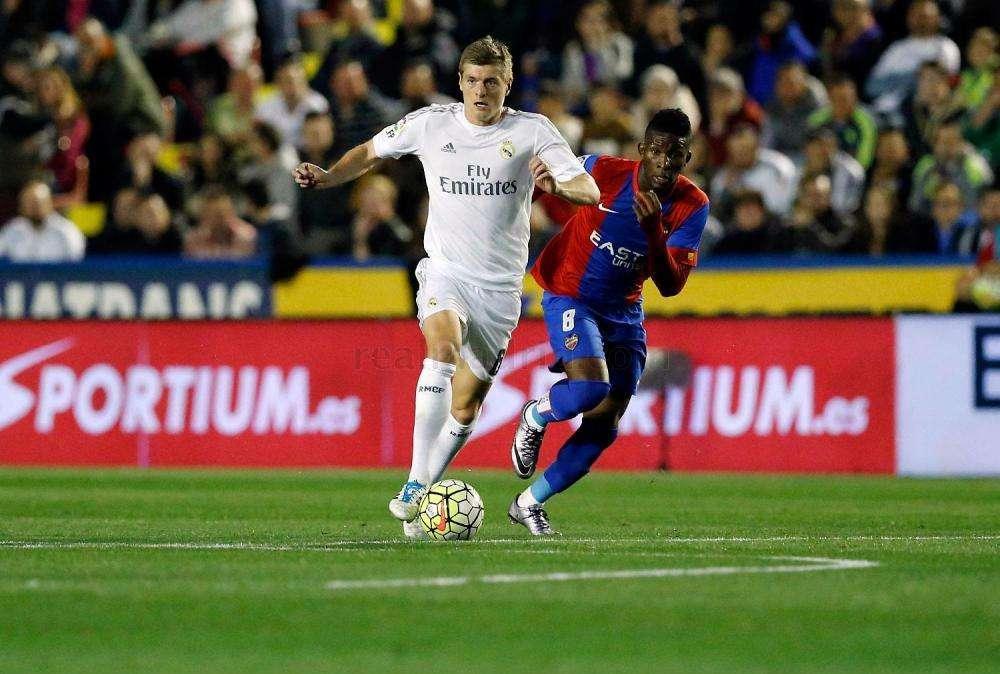 Roger prefiere jugar ahora contra el Madrid: "Es mejor cogerles con dudas"