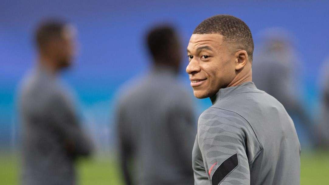 Mercado de fichajes en directo | La lista del Real Madrid para 2024, bombazo mundial...