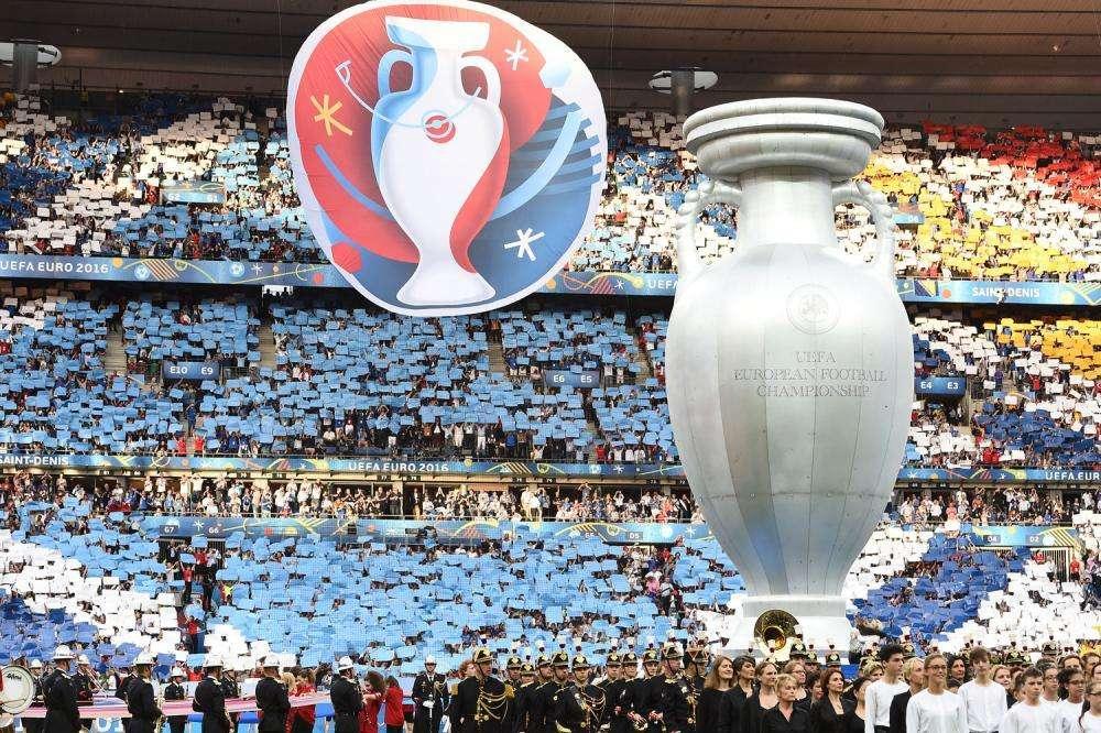 OFICIAL - La UEFA aplaza la Eurocopa a 2021
