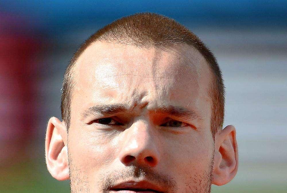 Sneijder: "Es poco probable que me vaya al Manchester United" 