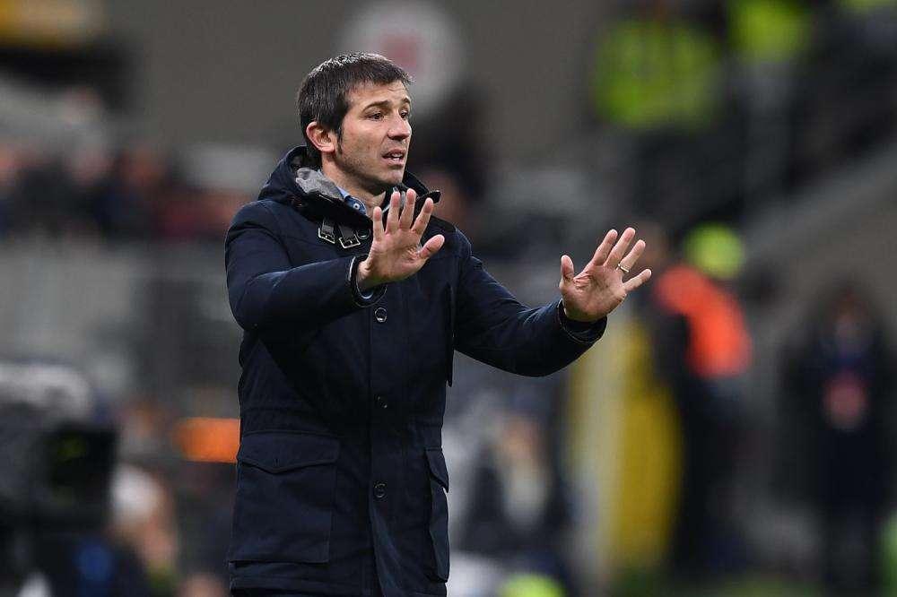 OFICIAL - El Valencia destituye a Albert Celades