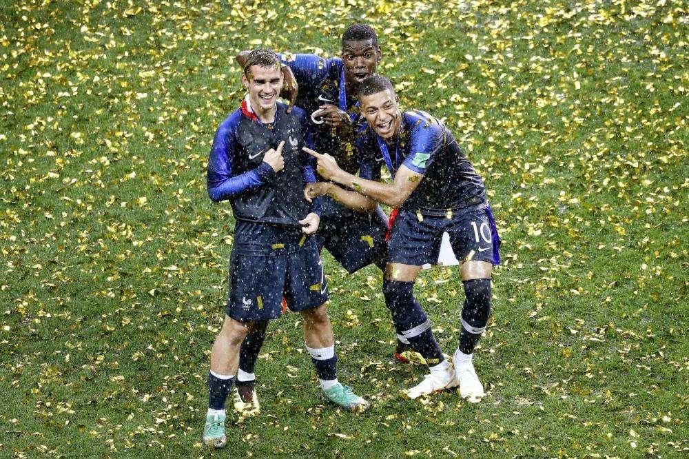 Deschamps: "Mbappé sufre los mismos problemas que Pogba"