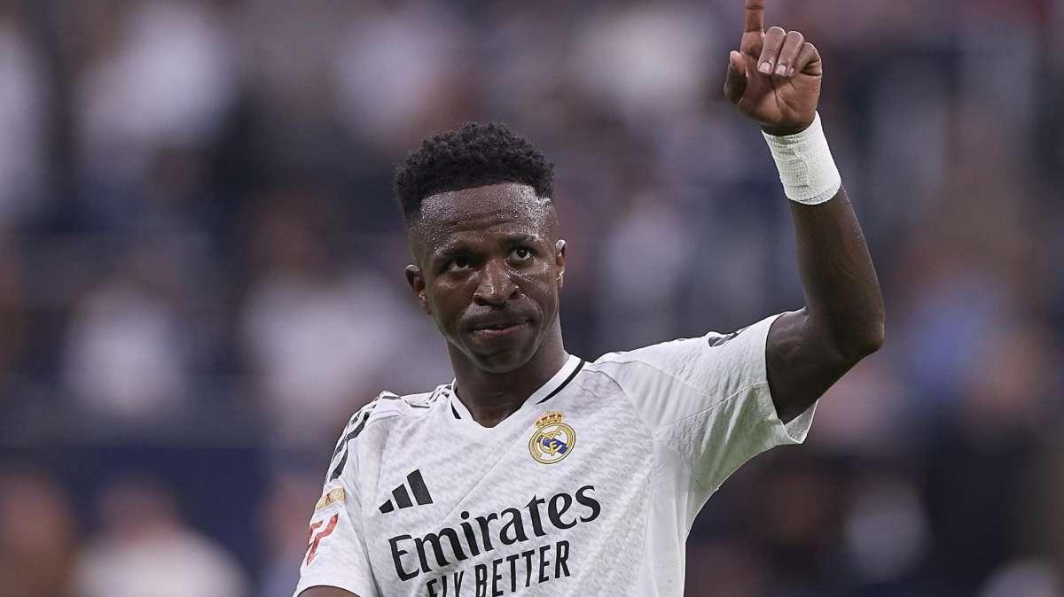Vinicius lanza una exigencia al Real Madrid y calienta su futuro