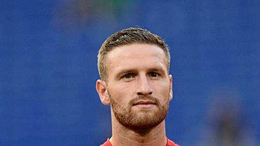 Mustafi: "No me centro en el futuro, estoy contento en el Valencia"